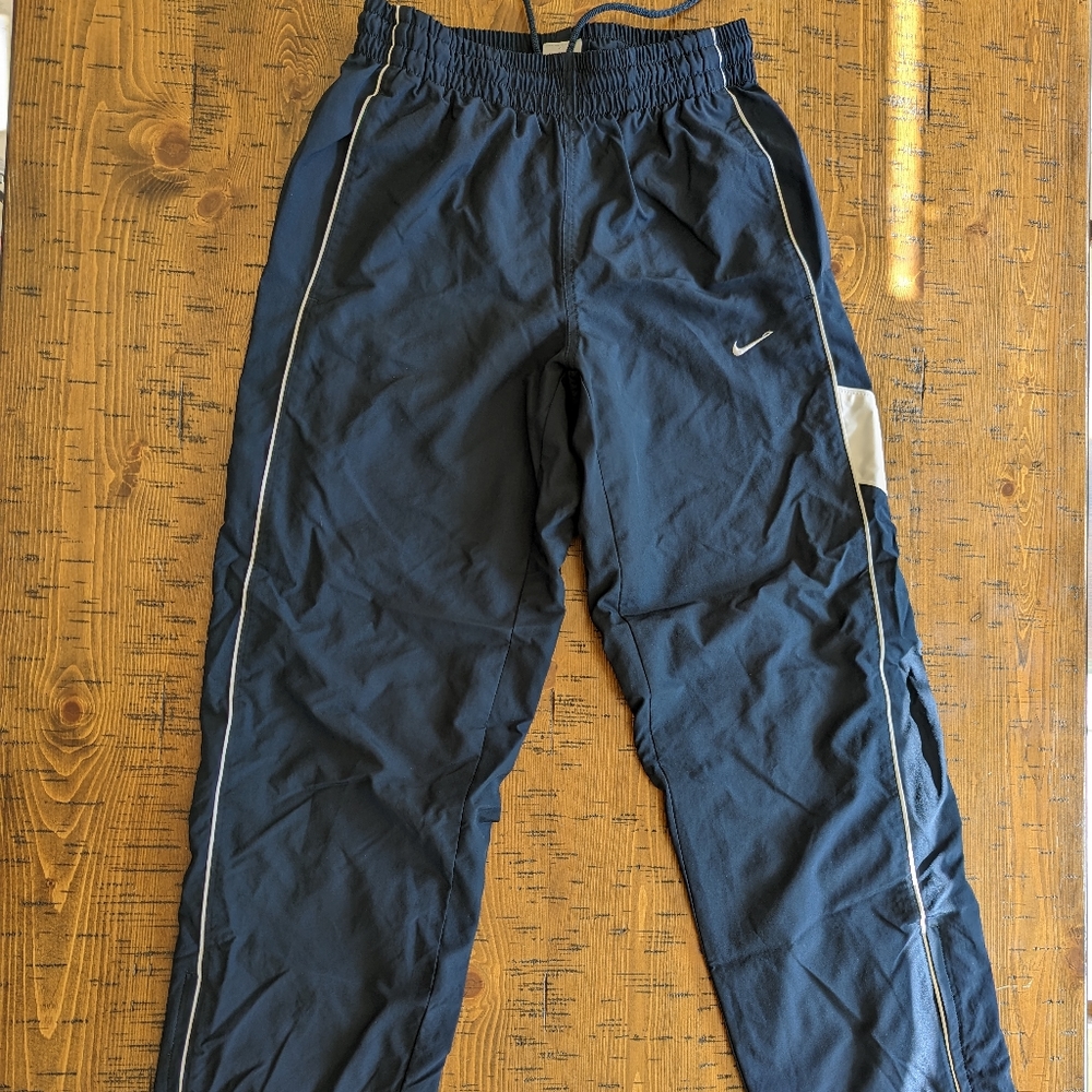 Nike lined windbreaker pants